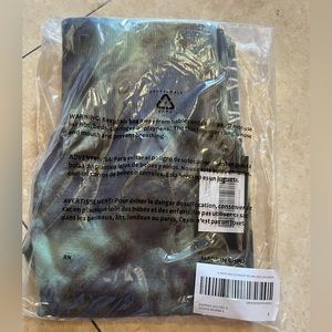 Darc Sport Leggings NWT  Wolves Darcsport